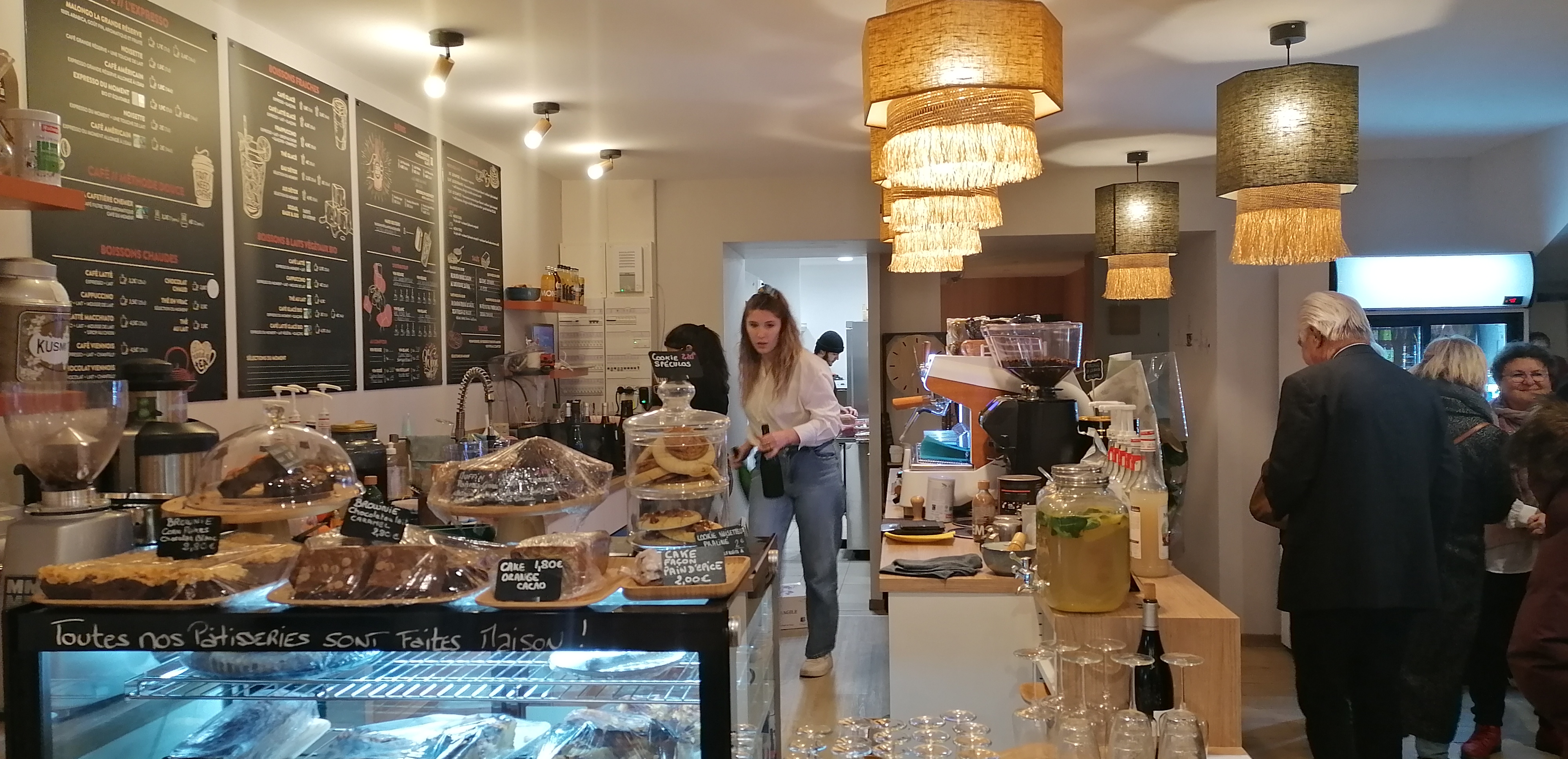 Albert coffee shop comptoir
