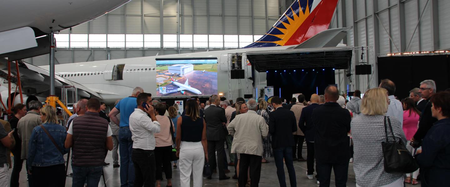 Inauguration du hangar gros porteurs de l'aéroport Châteauroux Centre